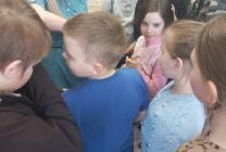 В конце проведения игры все ребята получили сладкую награду, которую так искали.